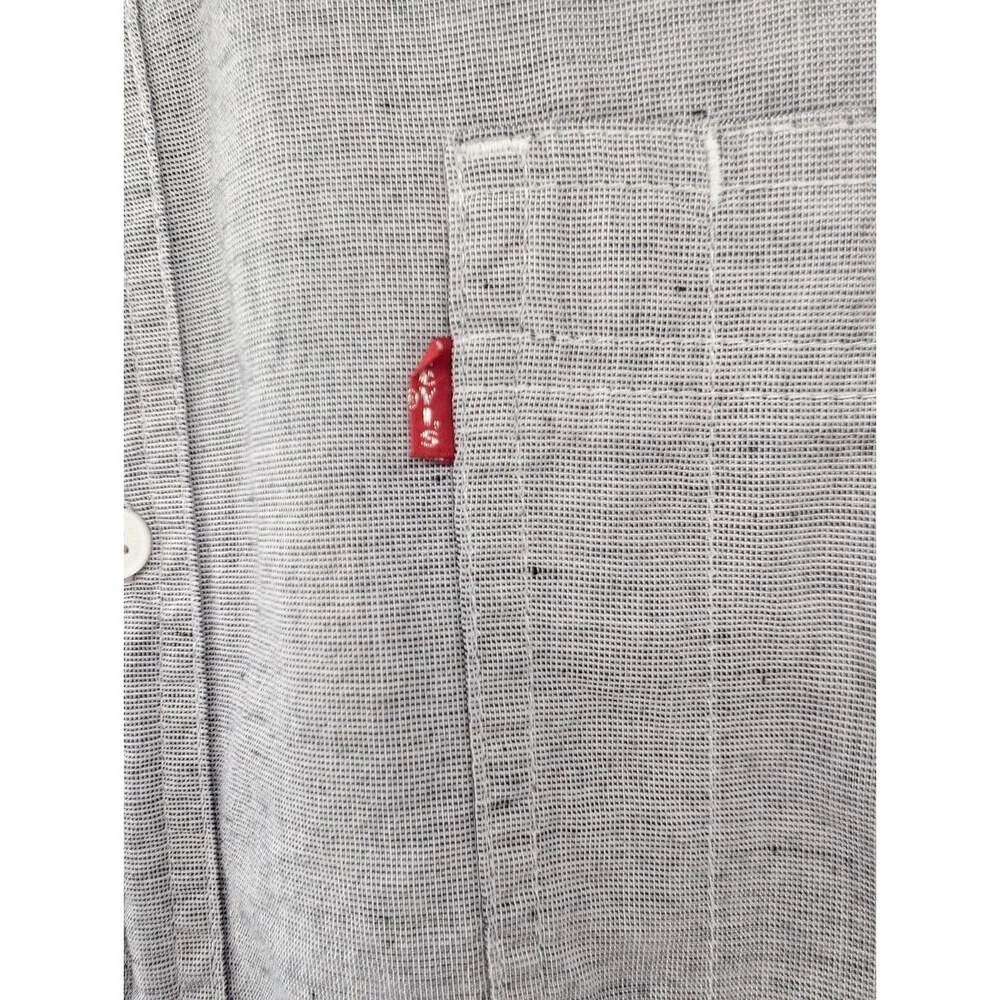 Levis Light Gray Red Tab Long Sleeve Roll Tab Button Front Collared Shirt XL
